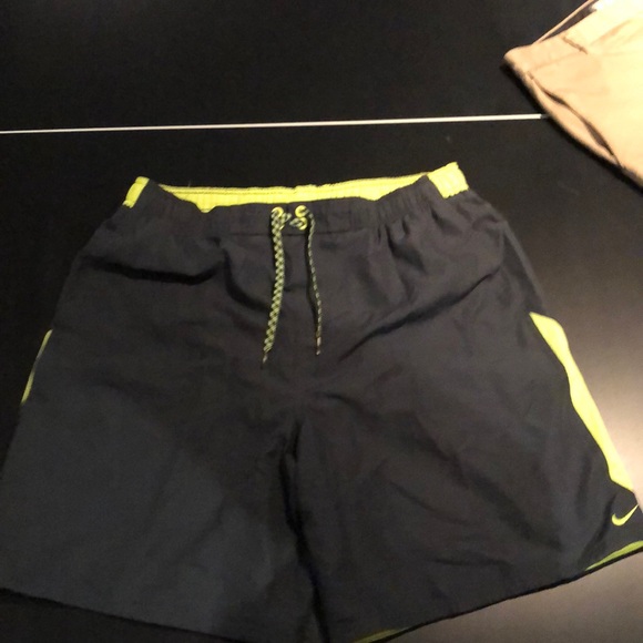 Nike bathing suit - Picture 1 of 3